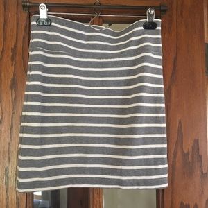 Bodycon skirt mid-thigh